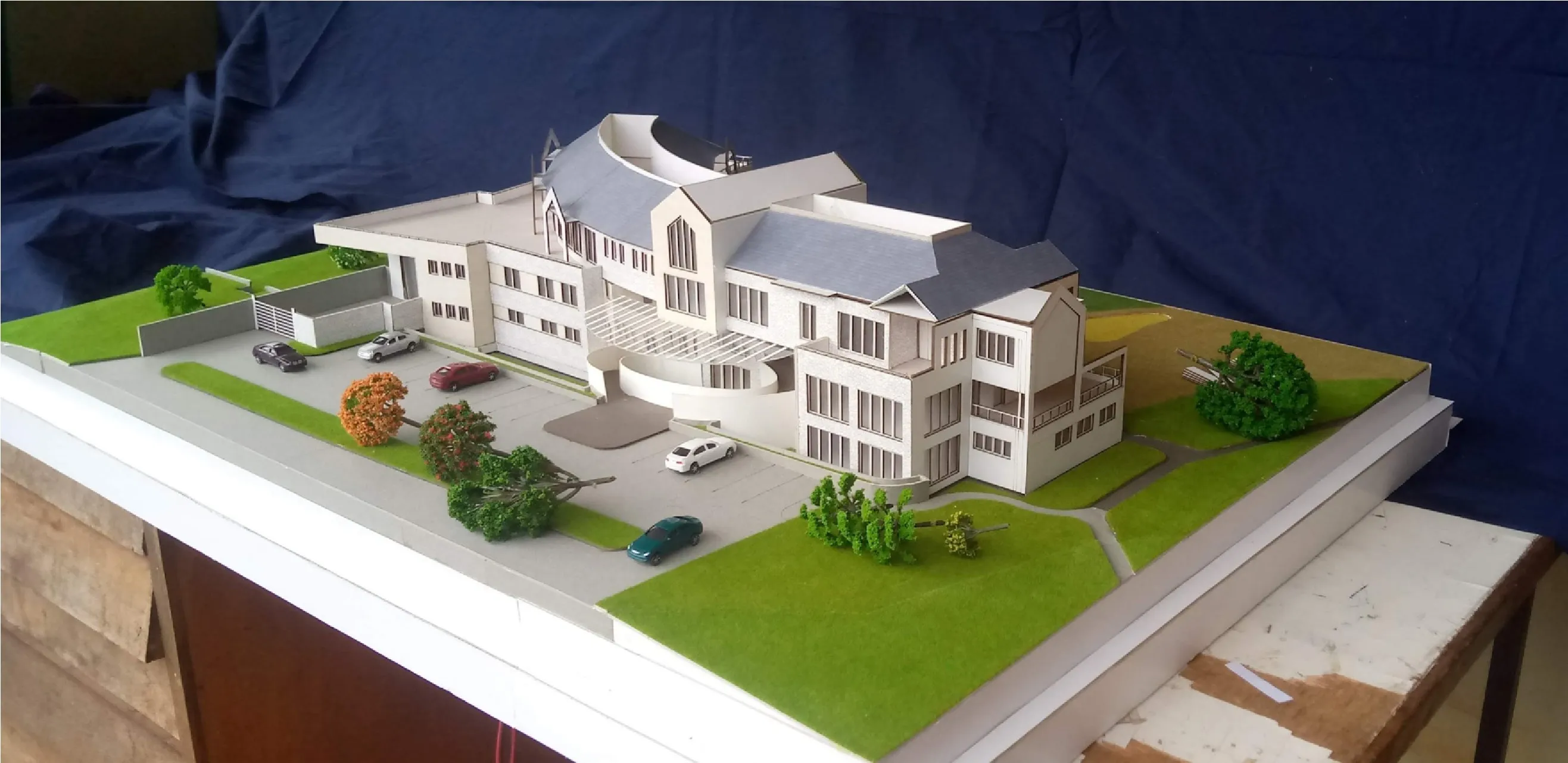 Scale model of the Nyali Country Club, rendered at 1:100 scale
